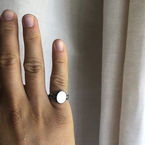 Italian Silver Classic Circle Ring with Detail